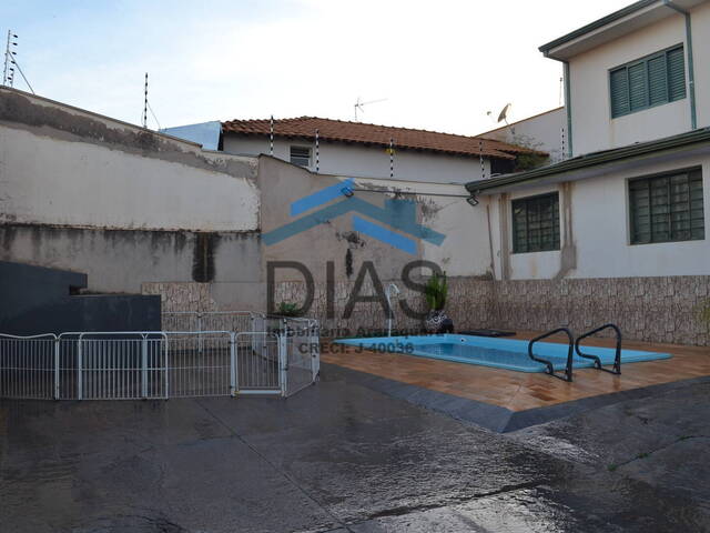 #115 - Casa para Venda em Araraquara - SP