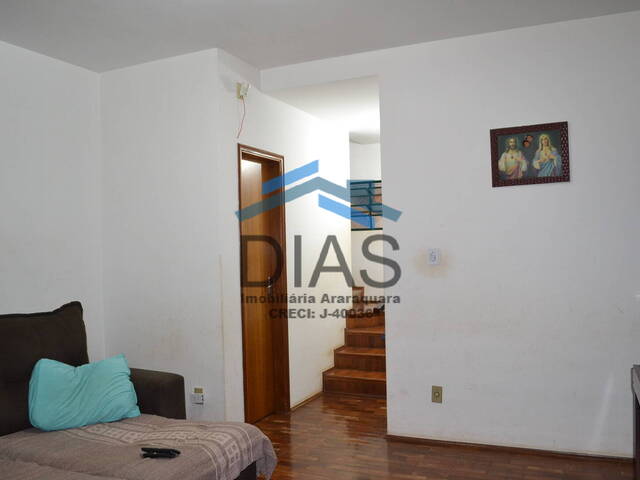 #115 - Casa para Venda em Araraquara - SP