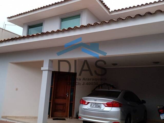 #202 - Casa para Venda em Araraquara - SP