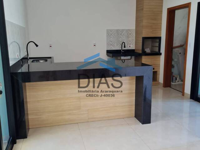 Casa para Venda em Araraquara - 3