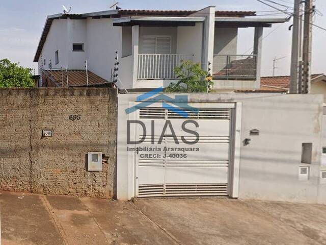 #432 - Casa para Venda em Araraquara - SP