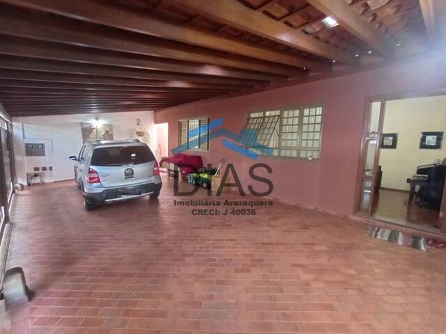 #439 - Casa para Venda em Araraquara - SP