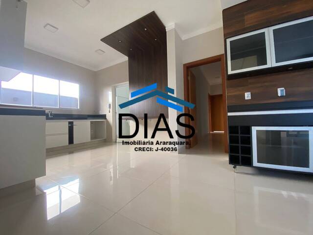 #543 - Casa para Venda em Araraquara - SP