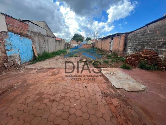 #690 - Apartamento para Venda em Araraquara - SP - 2