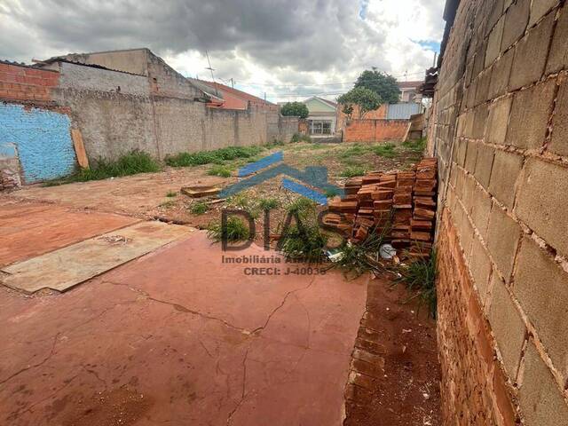 #690 - Apartamento para Venda em Araraquara - SP - 1