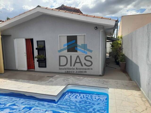 #703 - Casa para Venda em Araraquara - SP - 2