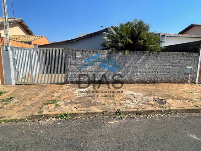 #704 - Casa para Venda em Araraquara - SP - 2