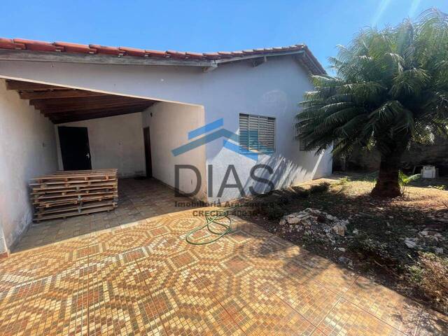 #704 - Casa para Venda em Araraquara - SP - 1