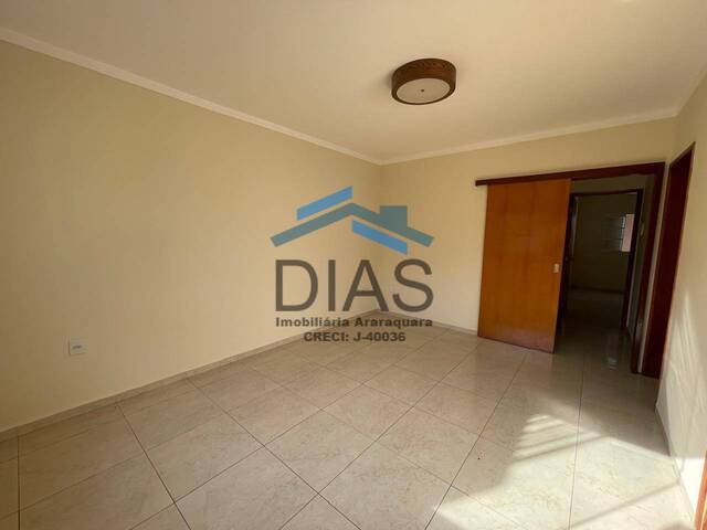#708 - Casa para Venda em Araraquara - SP - 3