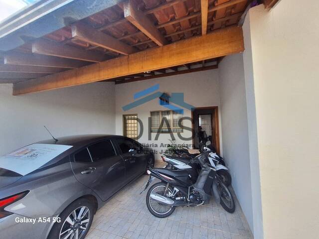 Venda em Jardim Santa Júlia (Vila Xavier) - Araraquara