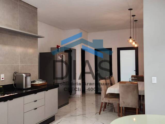 Casa para Venda em Araraquara - 3