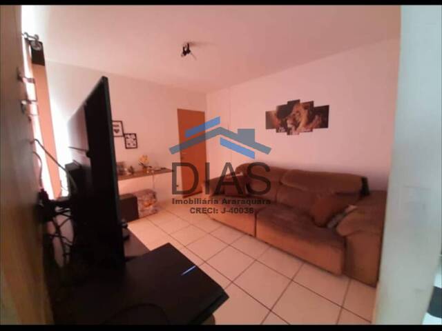 #806 - Apartamento para Venda em Araraquara - SP - 2