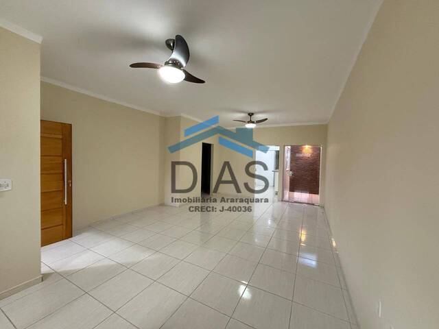 #79 - Casa para Venda em Araraquara - SP
