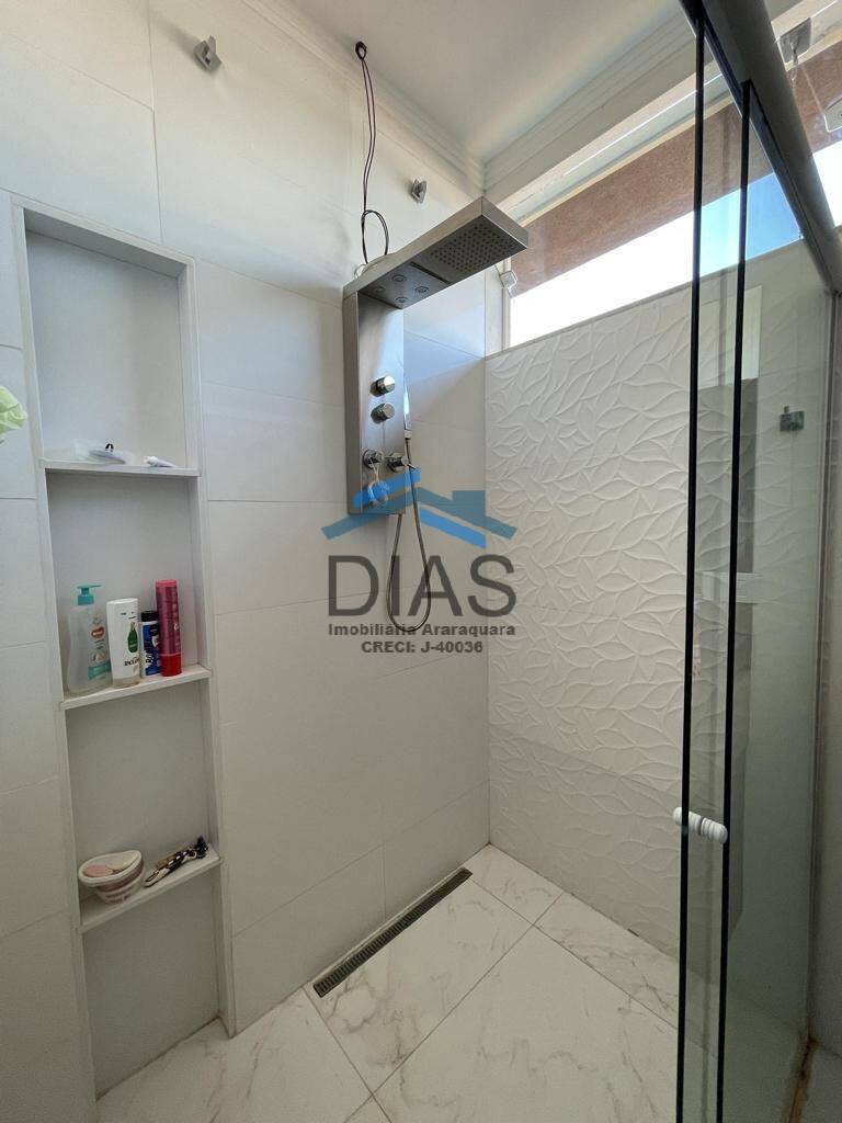 Casa à venda com 3 quartos, 180m² - Foto 11