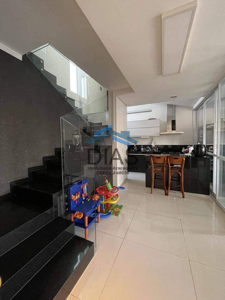 Casa à venda com 3 quartos, 180m² - Foto 3
