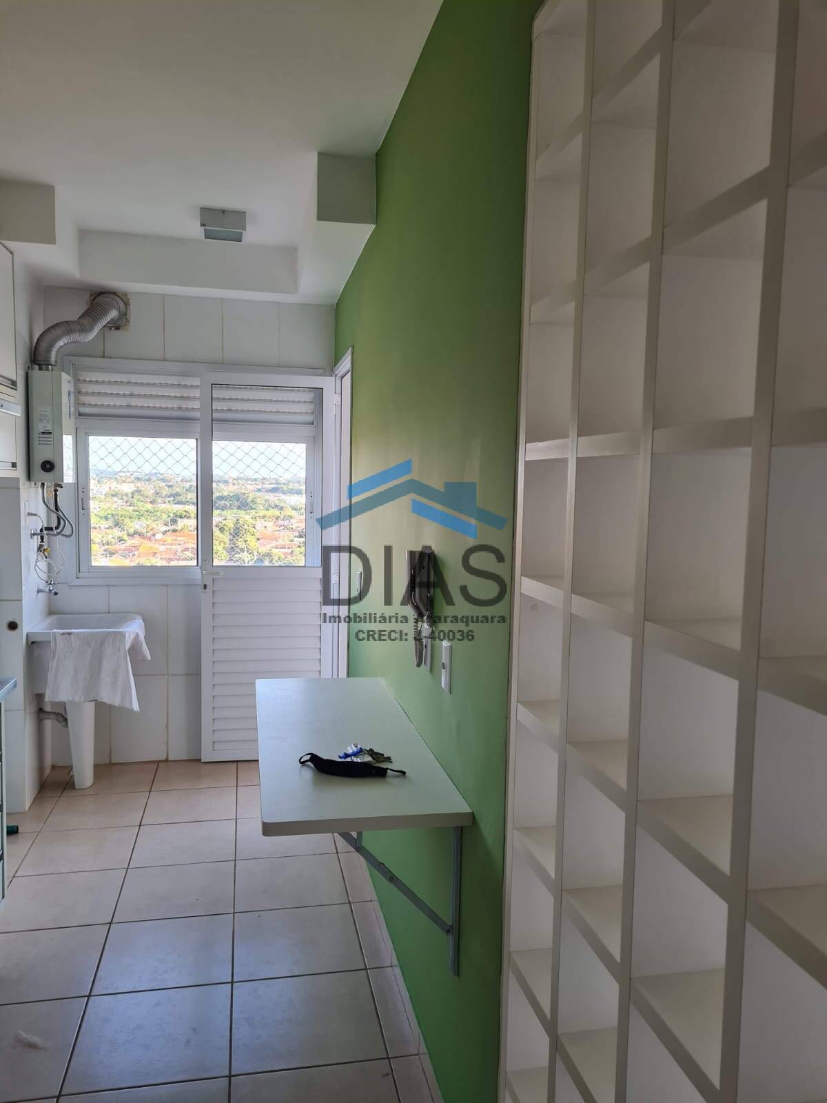Apartamento à venda com 2 quartos, 64m² - Foto 4