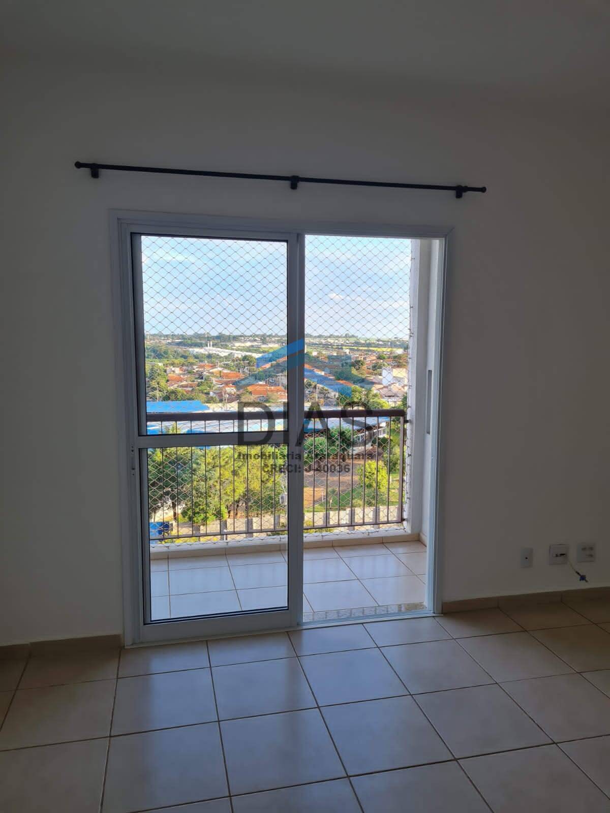 Apartamento à venda com 2 quartos, 64m² - Foto 2
