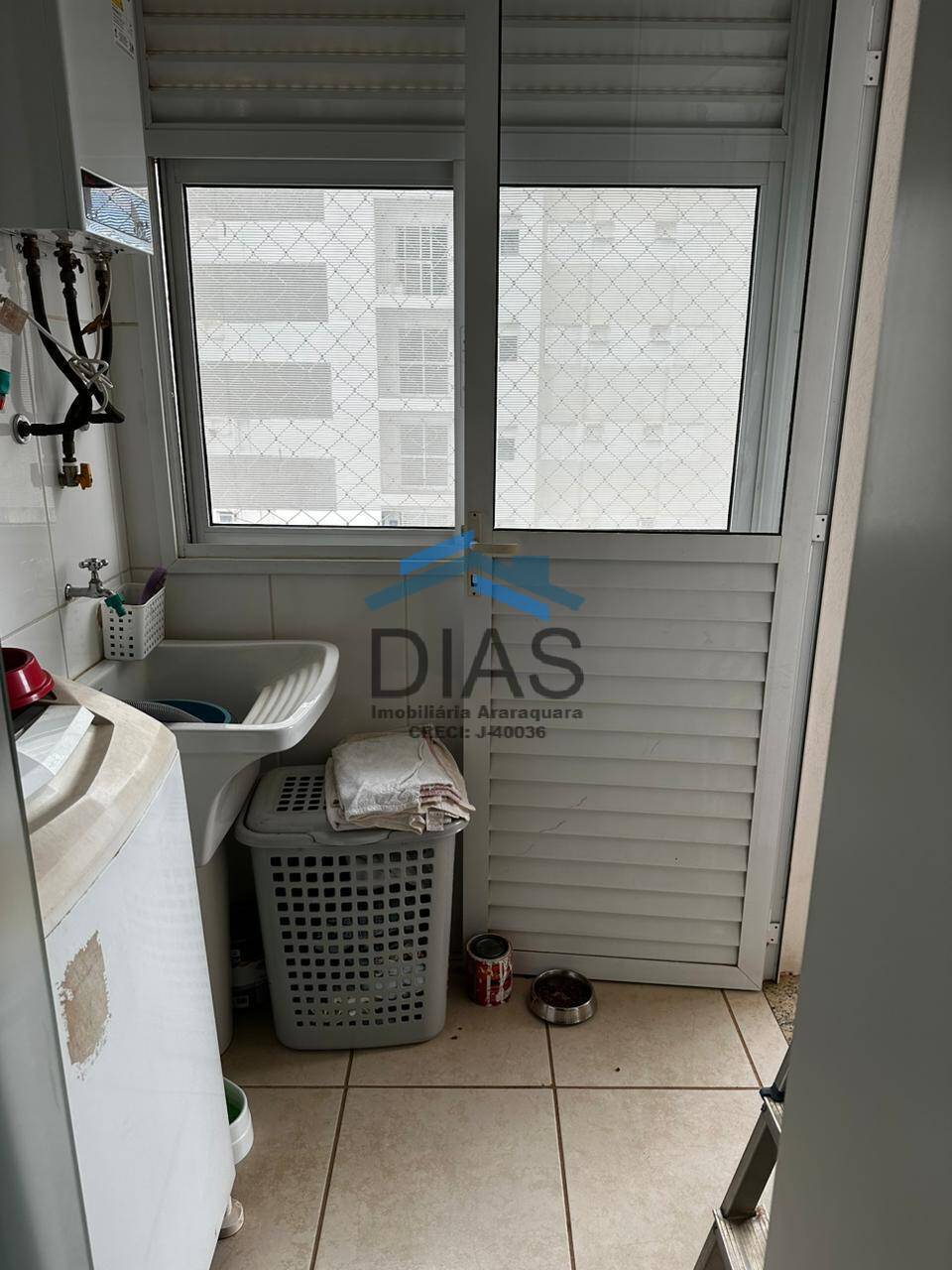 Apartamento à venda com 2 quartos, 64m² - Foto 4