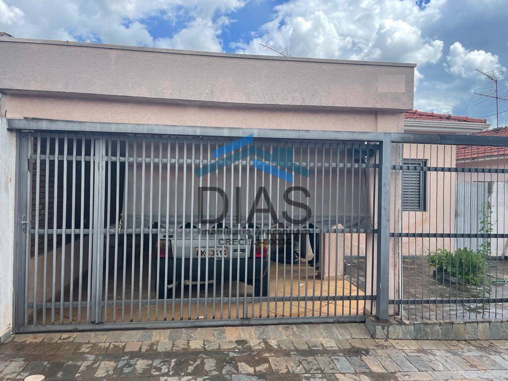 JARDIM SANTA LUCIA TRÊS DORMITÓRIOS GARAGEM COBERTA ÓTIMA LOCALIZAÇÃO
