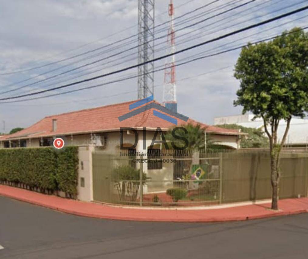 VILA XAVIER CASA COM TRÊS DORMITÓRIOS SPA PISCINA MUITO BEM LOCALIZADA