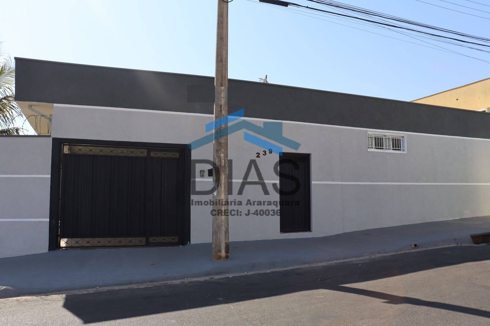 JD ROBERTO SELMIDEI CASA COM 3 DORMITÓRIOS CLOSET E AREA GOURMET