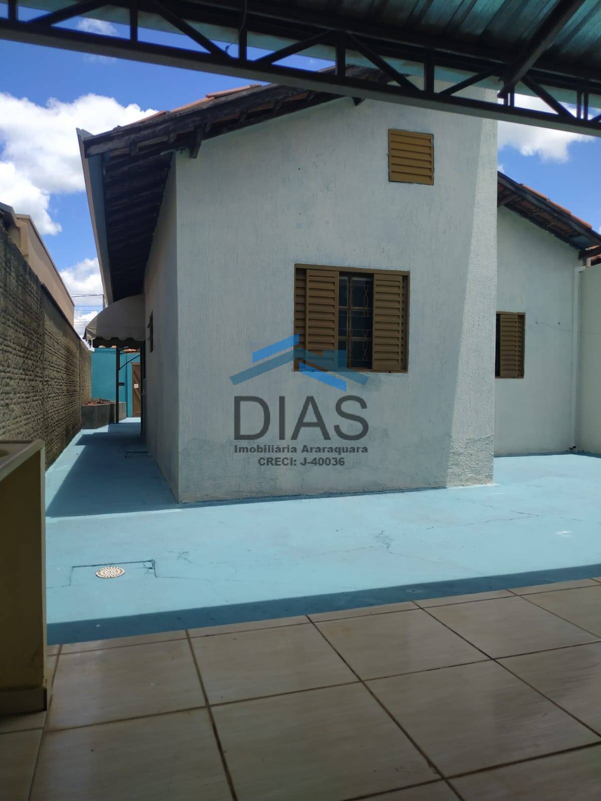 PARQUE IGAÇABA 2 DORMITÓRIOS AMPLO QUINTAL REGIÃO PRÓXIMO AO SHOPPING