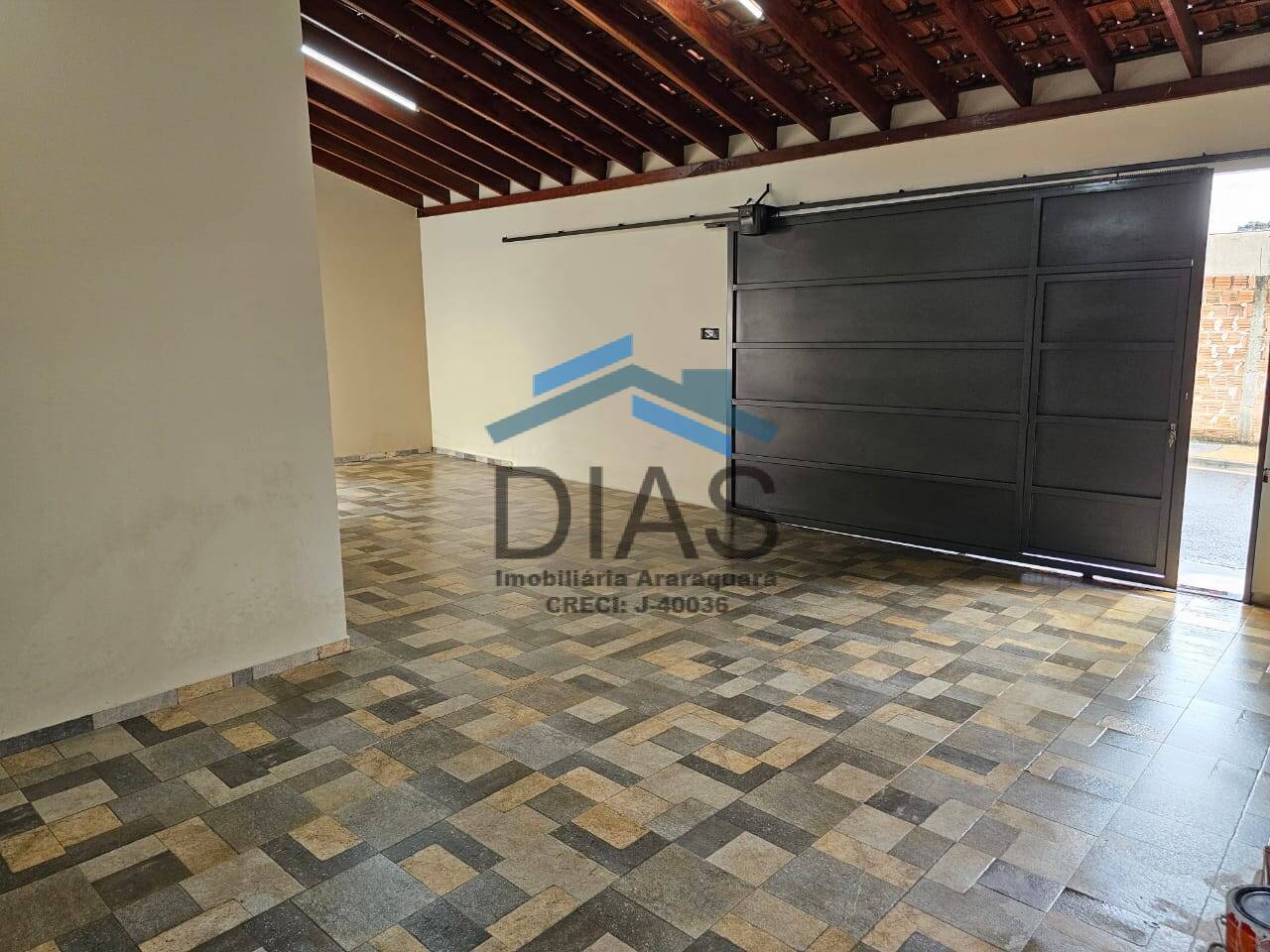 JARDIM IGUATEMI LINDA CASA COM DOIS DORMITÓRIOS E EXCELENTE ACABAMENTO