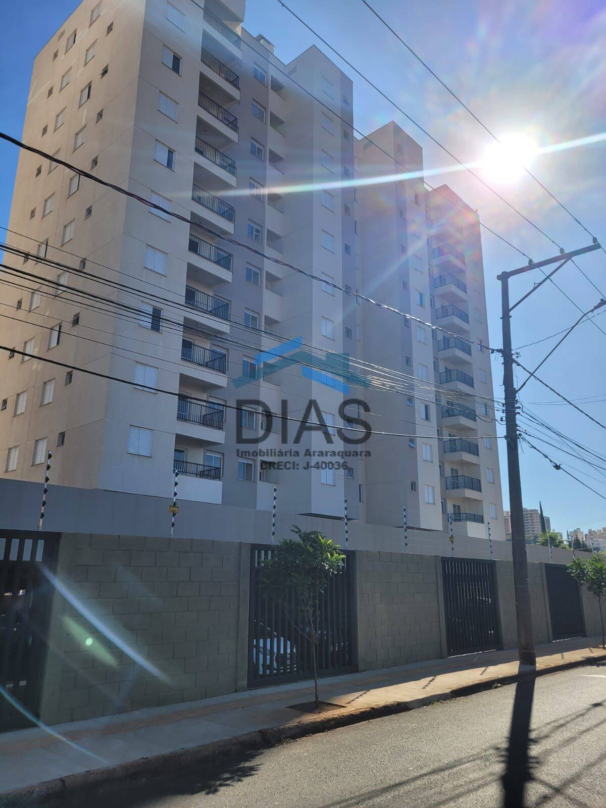 PARQUE DO SOL RESIDENCIAL DOIS DORMITÓRIOS SACADA ELEVADOR NO CENTRO