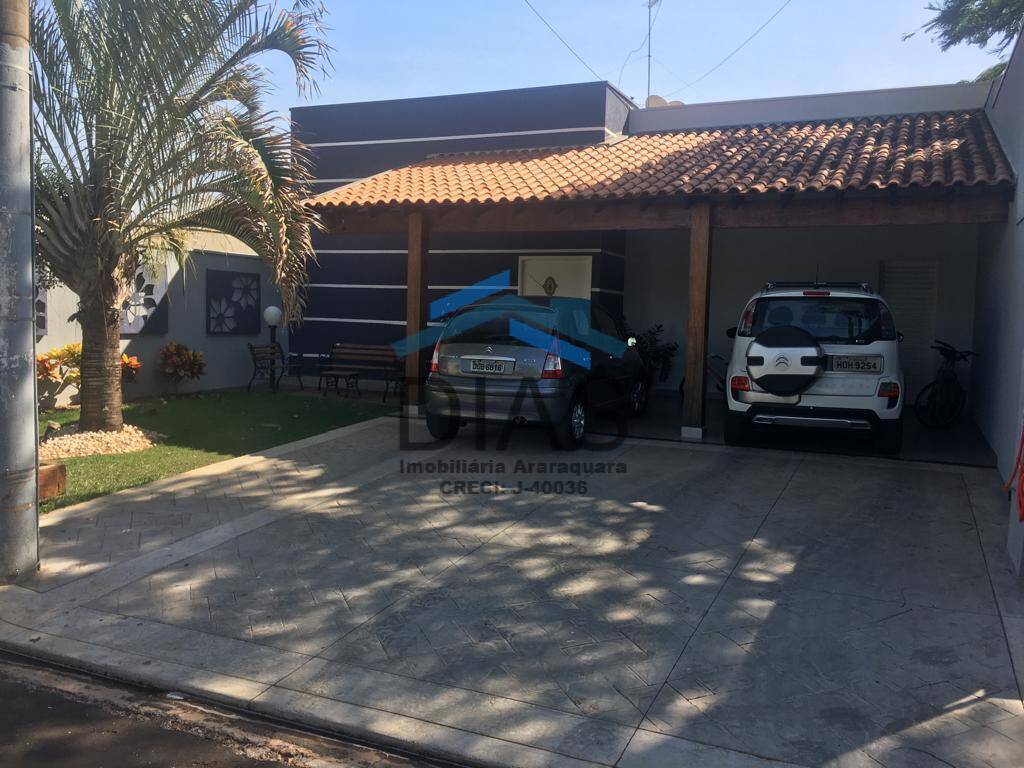 JARDIM DOS FLAMBOYANTS LINDA CASA COM 3 DORMITÓRIOS E PISCINA COM SPA