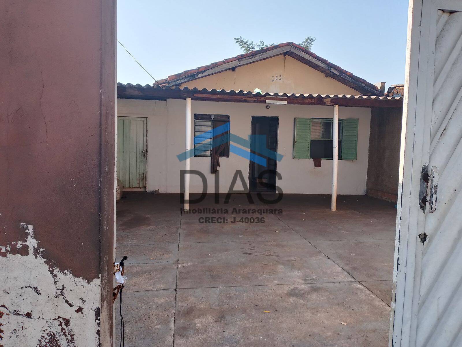 JARDIM SÃO RAFAEL I COM DOIS DORMITÓRIOS QUINTAL NO FUNDOS