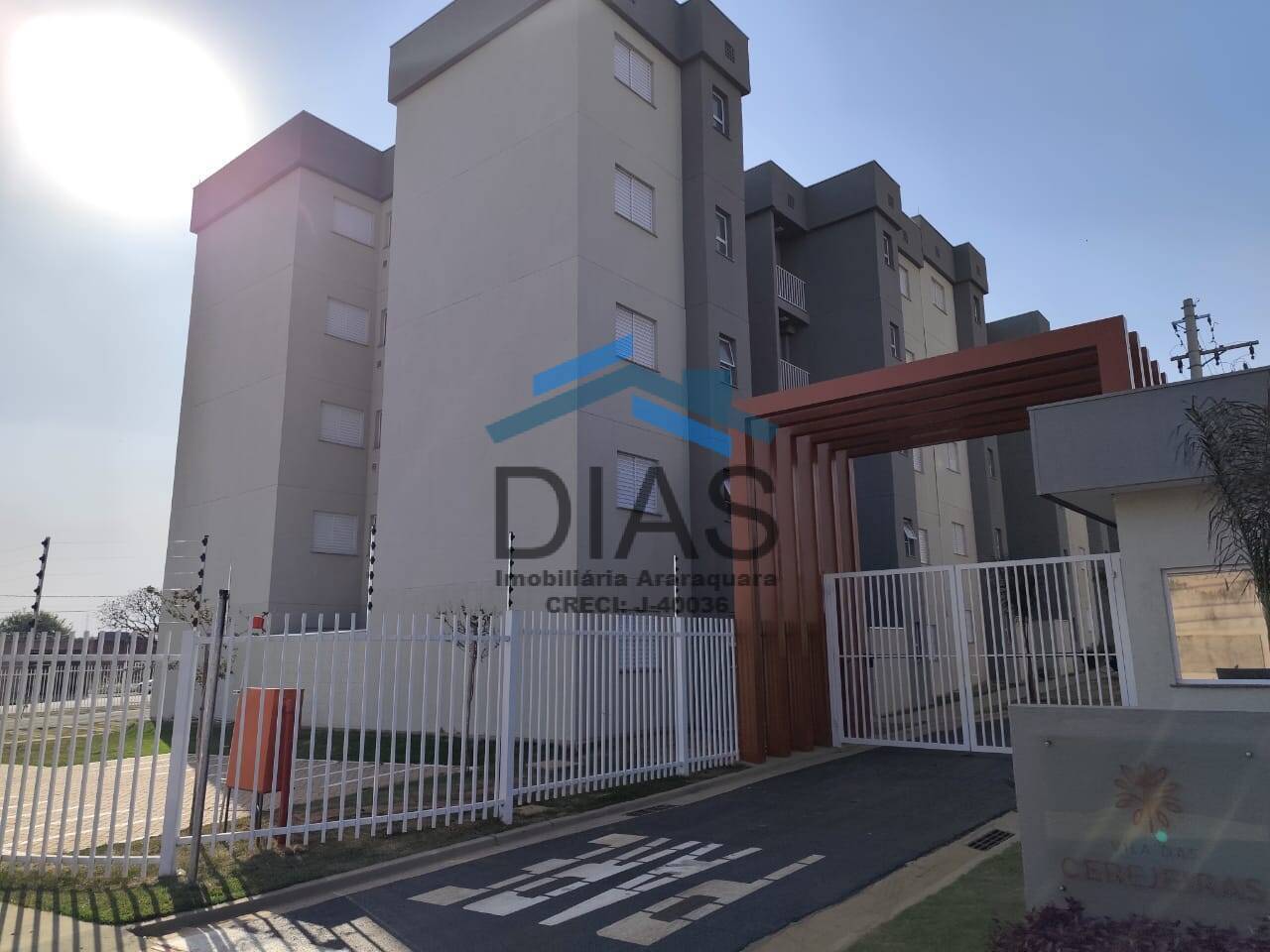 Apartamento à venda com 2 quartos, 50m² - Foto 2