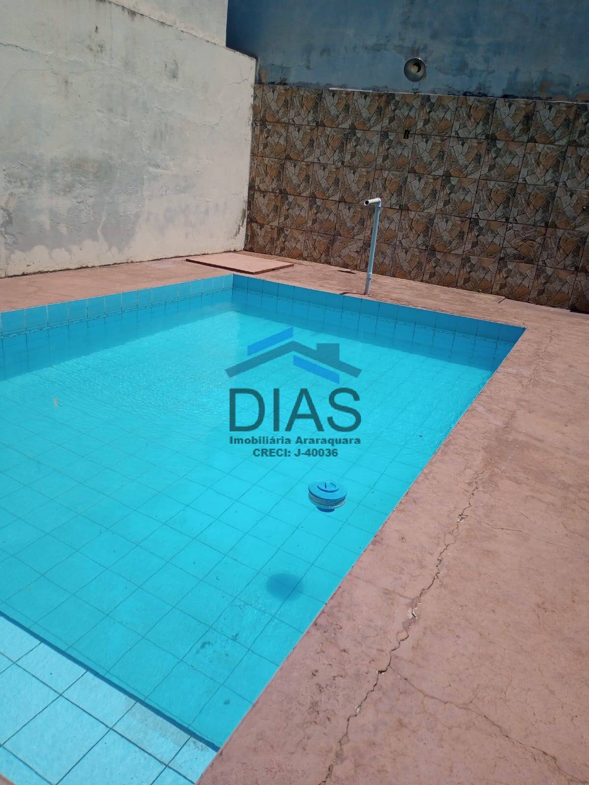 JARDIM SANTA LUCIA AMPLA DOIS DORMITÓRIOS ÁREA DE LAZER COM PISCINA