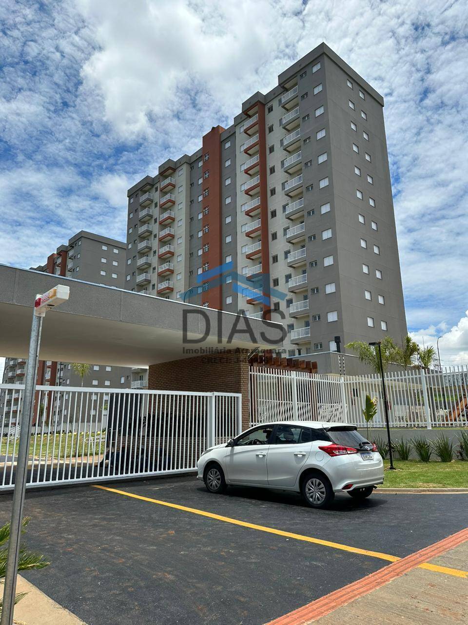 PARQUE DAS PITANGUEIRAS PISCINA ELEVADOR SACADA CAR-WASH ÁREAS GOURMET
