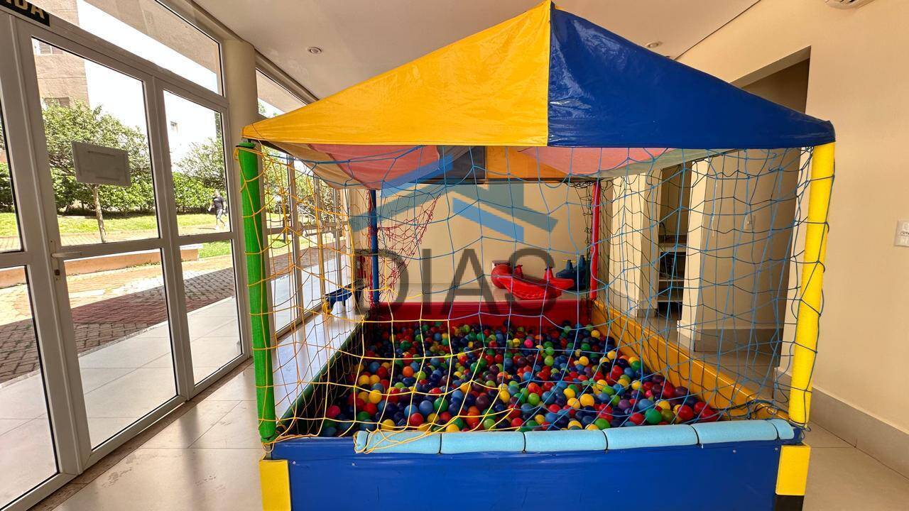 Apartamento à venda com 2 quartos, 64m² - Foto 23