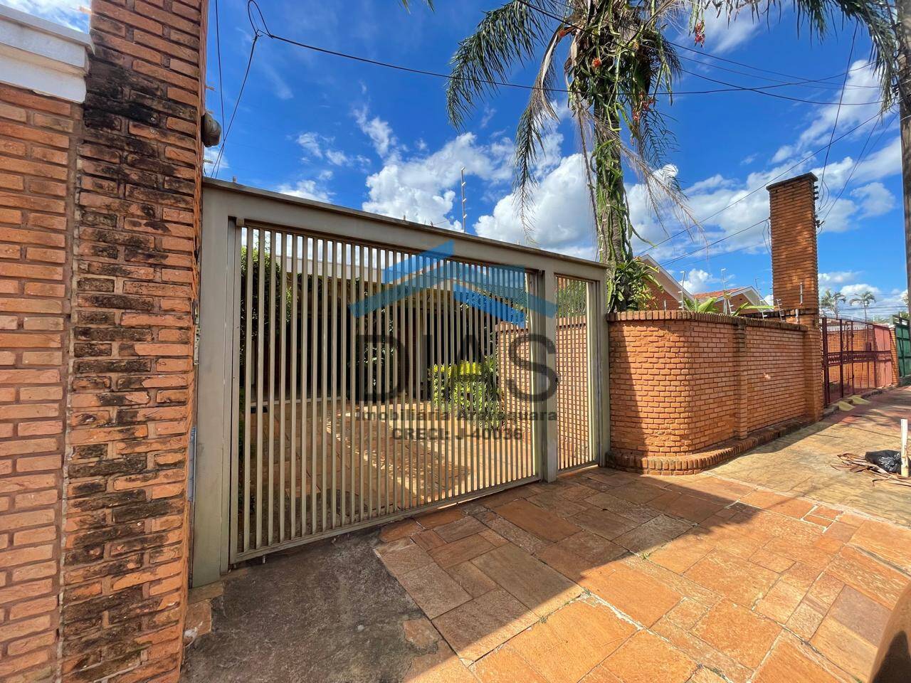VILA XAVIER 3 DORMITÓRIOS 1 SUÍTE ARMÁRIOS NA AVENIDA PRINCIPAL
