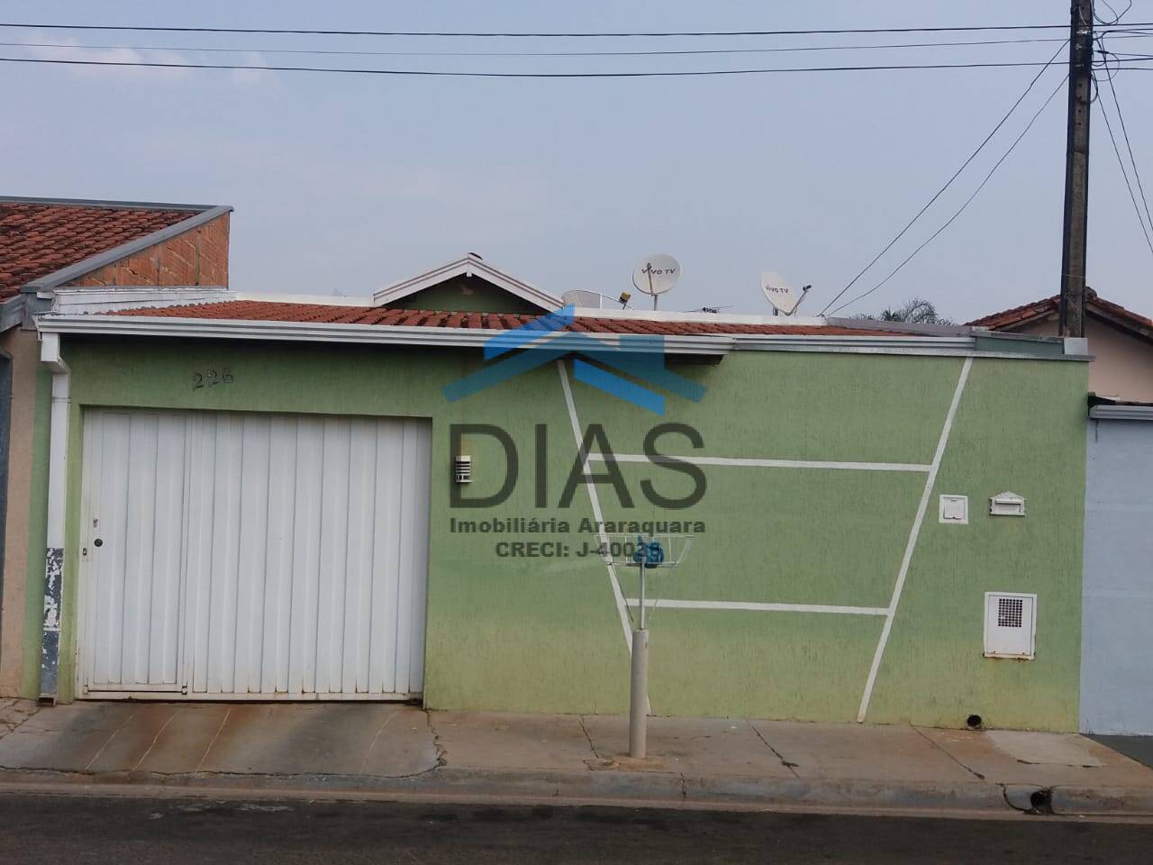 JARDIM SÃO RAFAEL I CASA COM DOIS DORMITÓRIOS E EDICULA