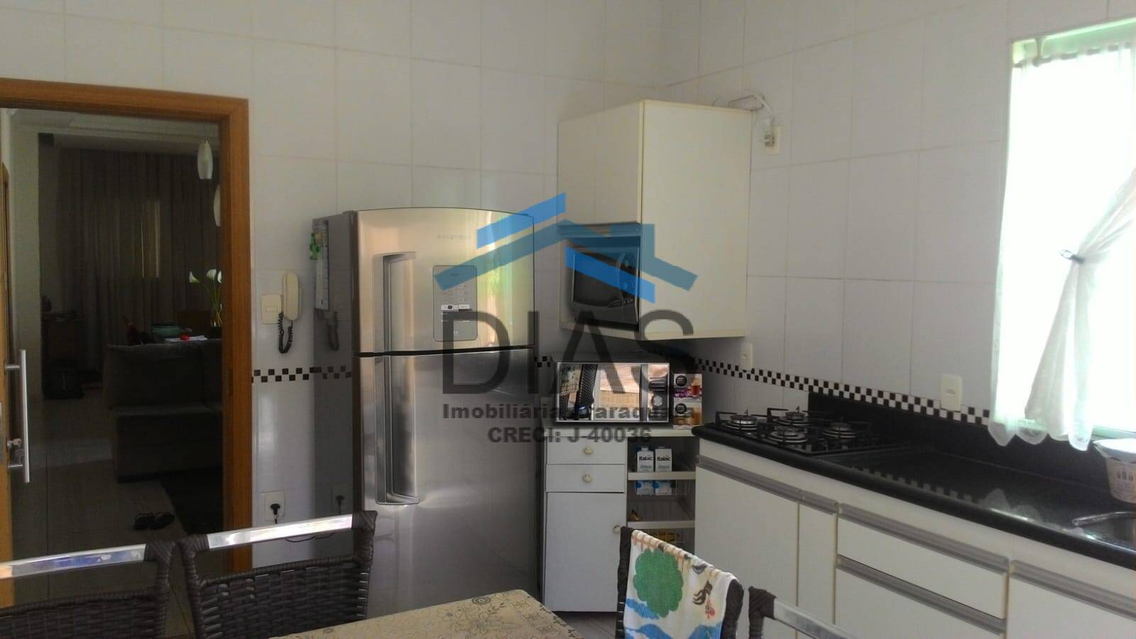 Casa à venda com 2 quartos, 211m² - Foto 10