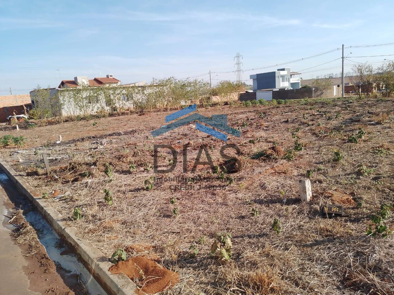 Terreno à venda, 253m² - Foto 9