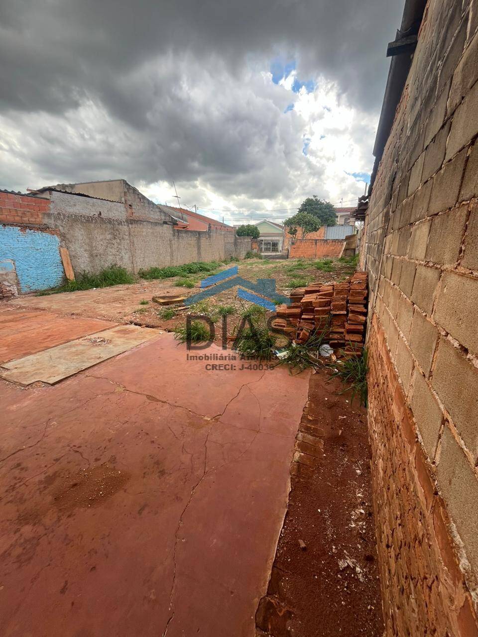 TERRENO JARDIM AMÉRICA BEM LOCALIZADO PRÓXIMO A AV FRANCISCO VAZ FILHO
