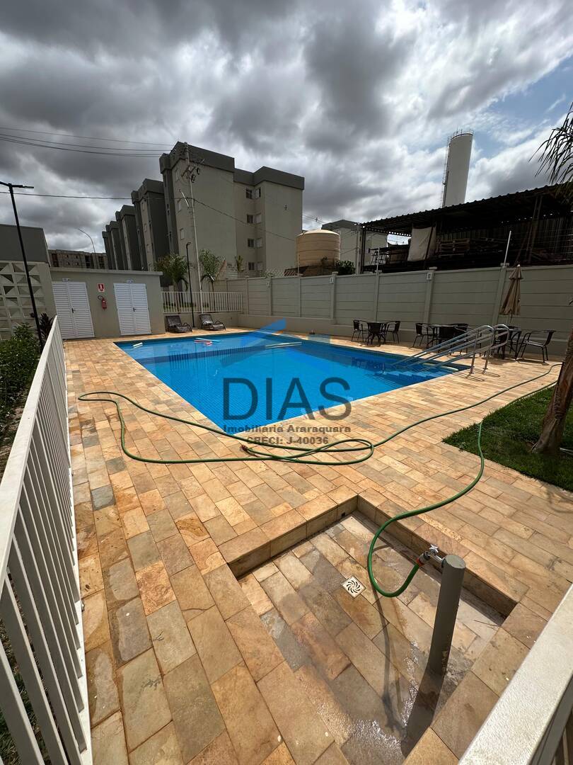 Apartamento à venda com 2 quartos, 41m² - Foto 2