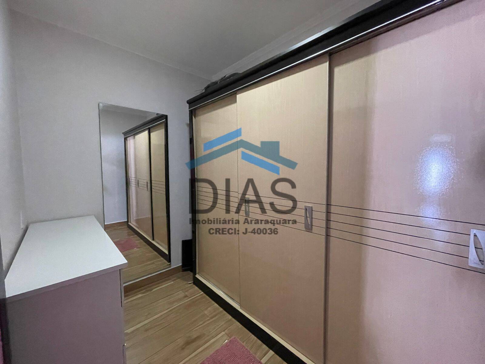 Casa à venda com 2 quartos, 115m² - Foto 13