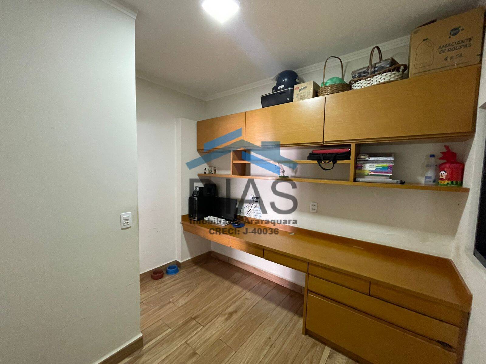 Casa à venda com 2 quartos, 115m² - Foto 9