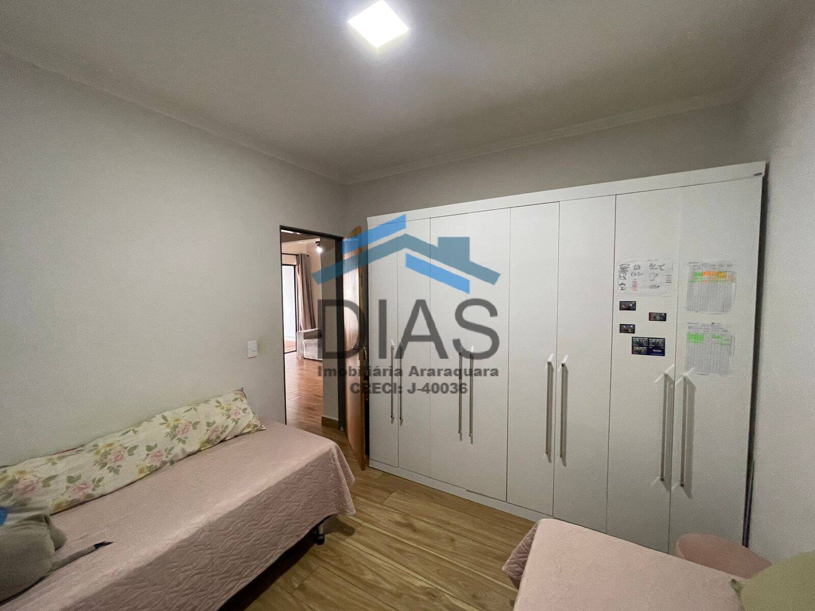 Casa à venda com 2 quartos, 115m² - Foto 5