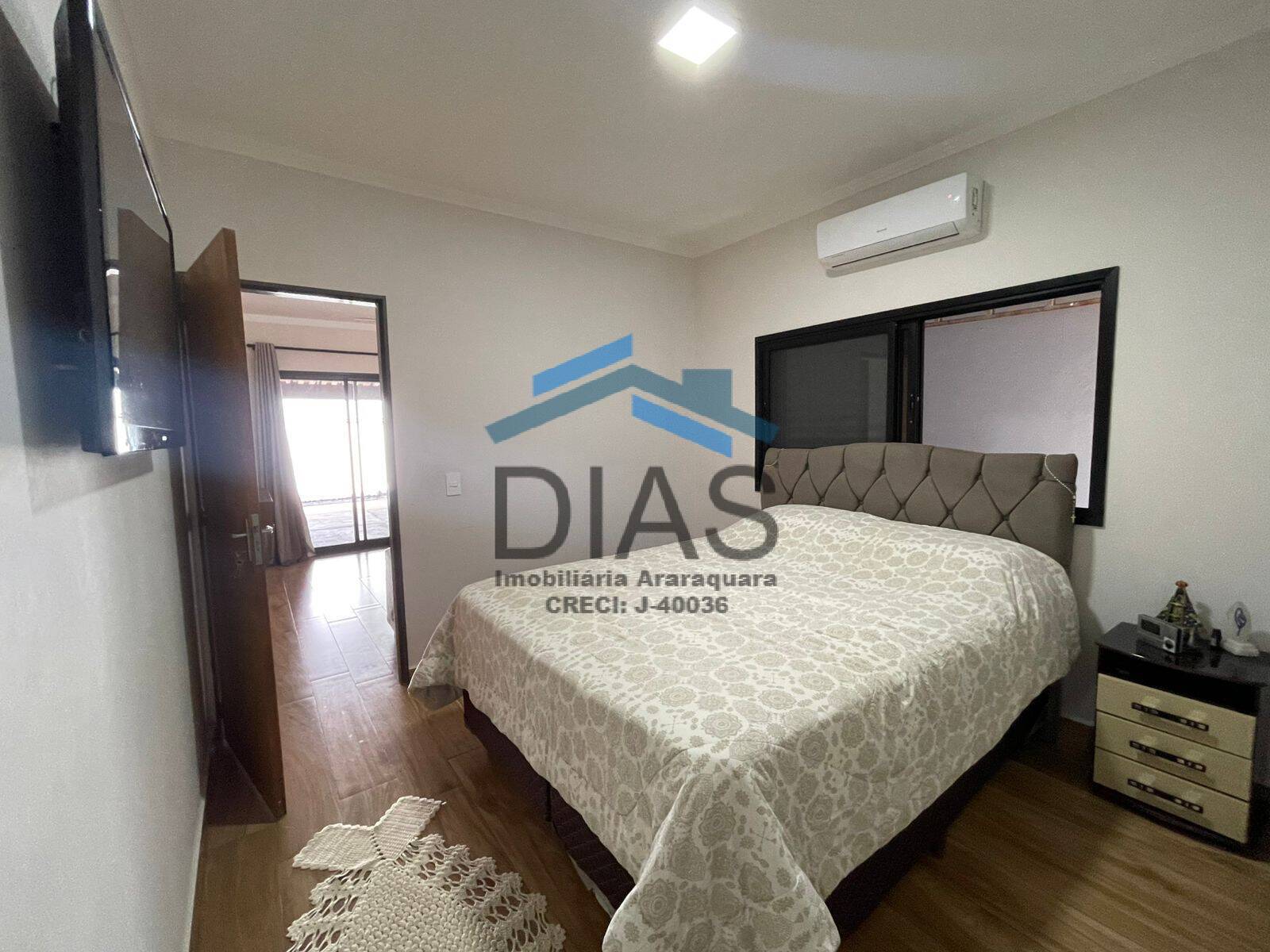 Casa à venda com 2 quartos, 115m² - Foto 11