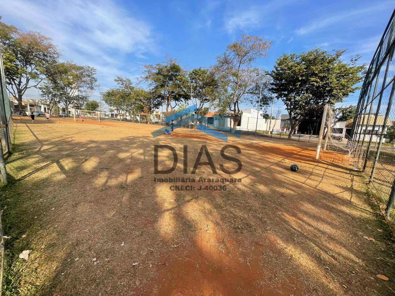 Casa à venda com 2 quartos, 89m² - Foto 27