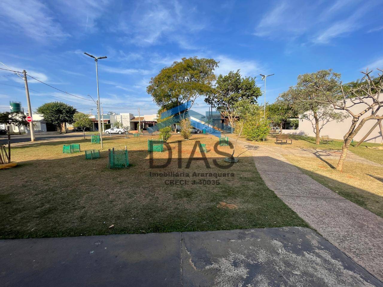 Casa à venda com 2 quartos, 89m² - Foto 28