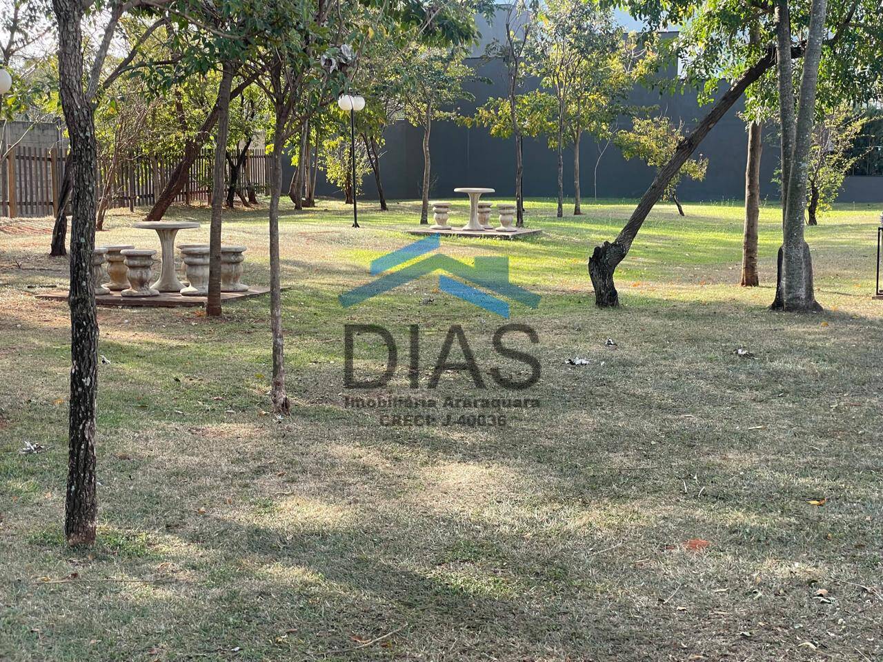 Casa à venda com 2 quartos, 89m² - Foto 29