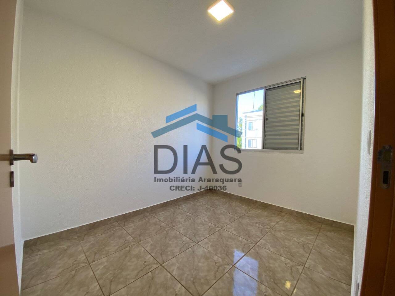 Apartamento à venda com 2 quartos, 44m² - Foto 12