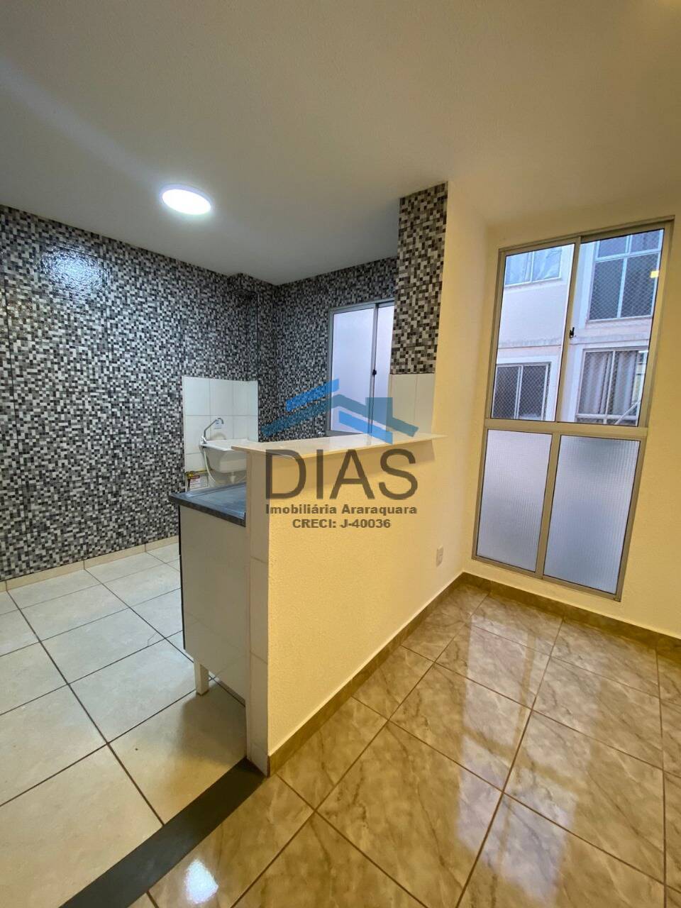 Apartamento à venda com 2 quartos, 44m² - Foto 4