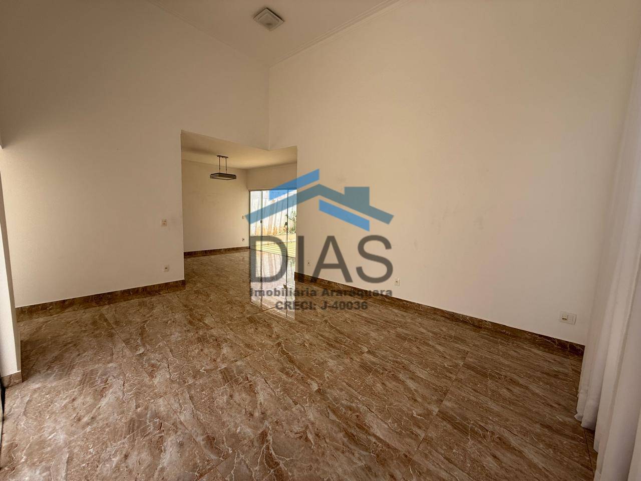 Casa, 3 quartos, 179 m² - Foto 2